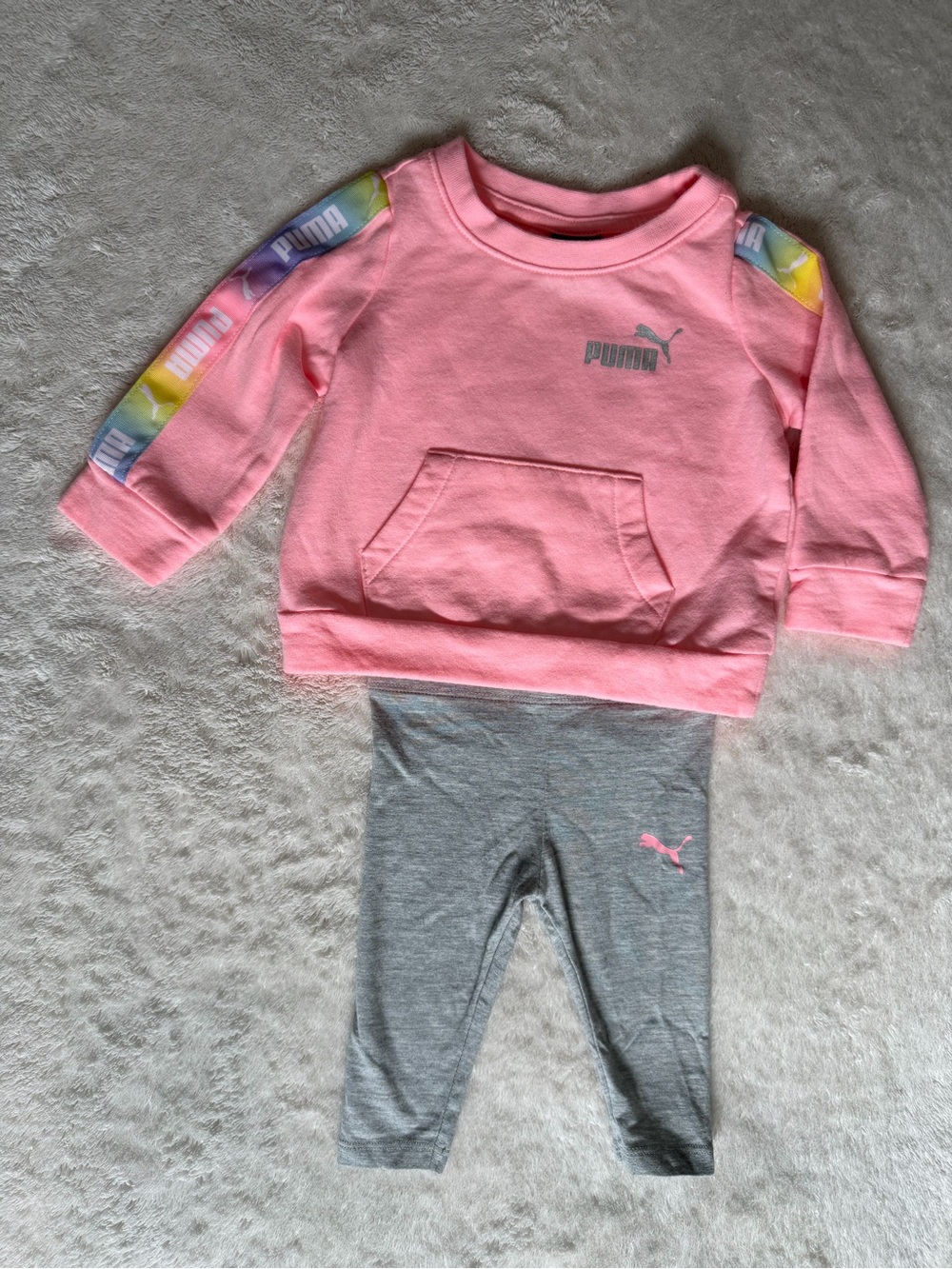 PUMA Pink Sweatshirt with Rainbow-Accent Shoulder Tape and Gray Leggings Set